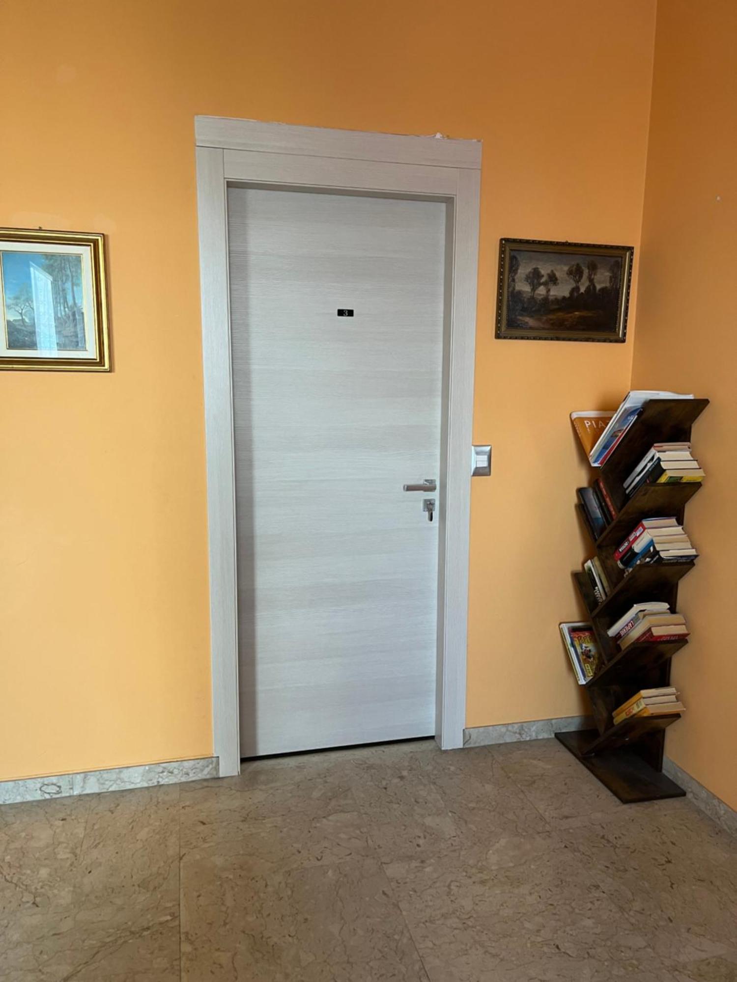Boutique Affittacamere Attico In Centro Cuneo Exterior photo